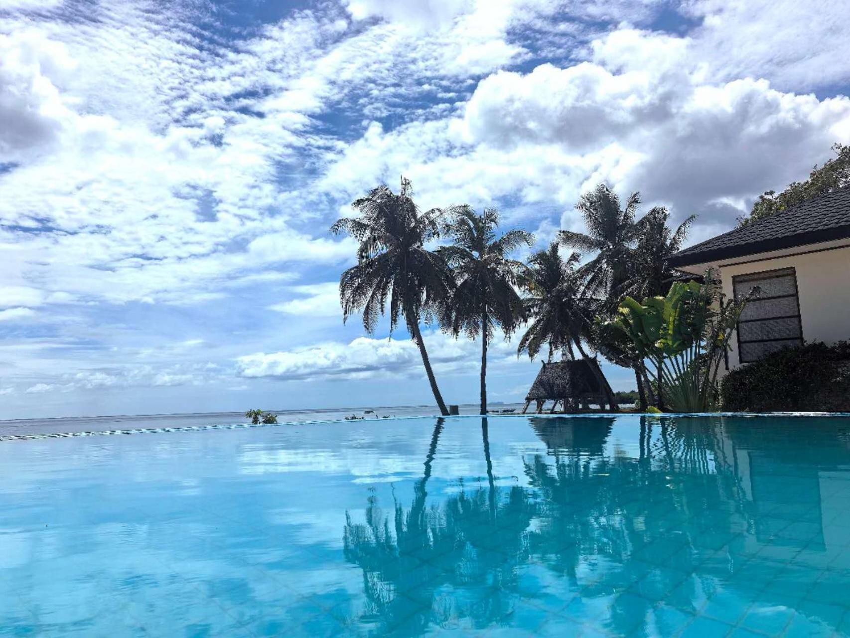 Blue Joys Msr Hotel Siquijor Exterior foto